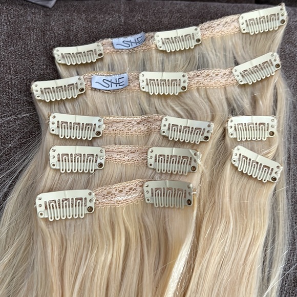 New 22” BTB 100% human hair clip extensions #60 - Picture 7 of 13